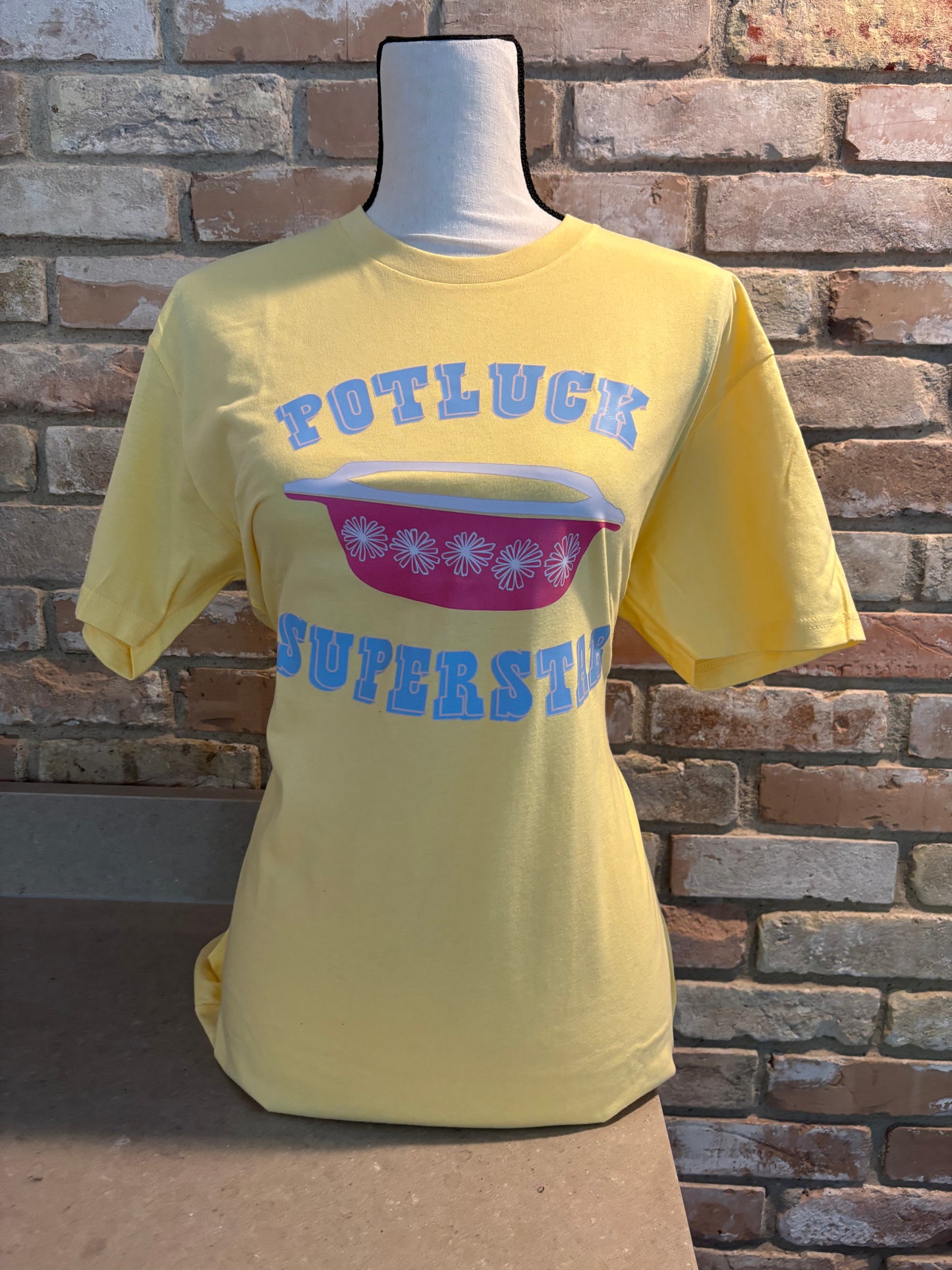 T-shirt Short Sleeve Potluck Superstar
